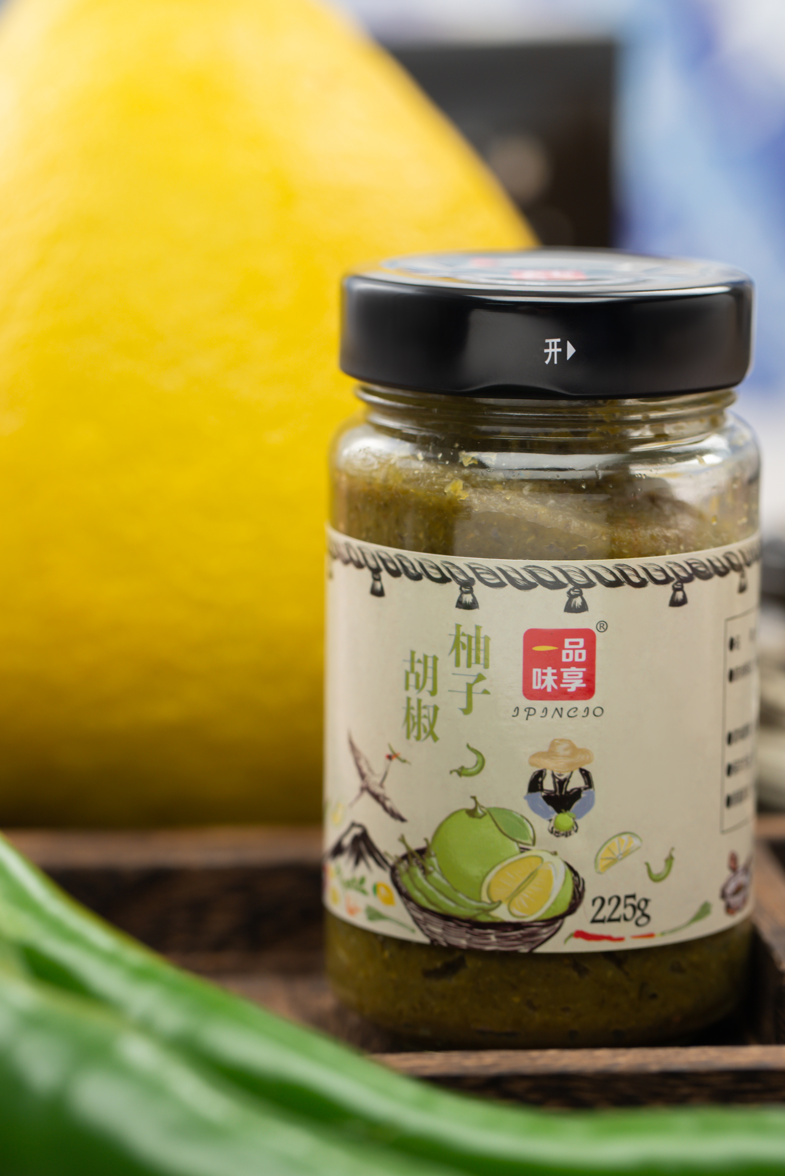 Green Chilli Sauce: Adding a Tangy Twist to Your Dishes – How to Use It?